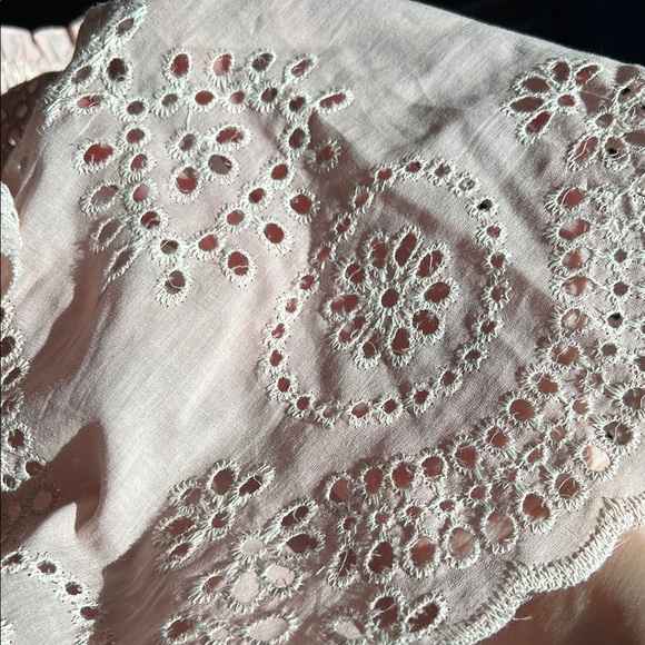 Adiva Pink Eyelet Lace Top - Picture 4 of 4